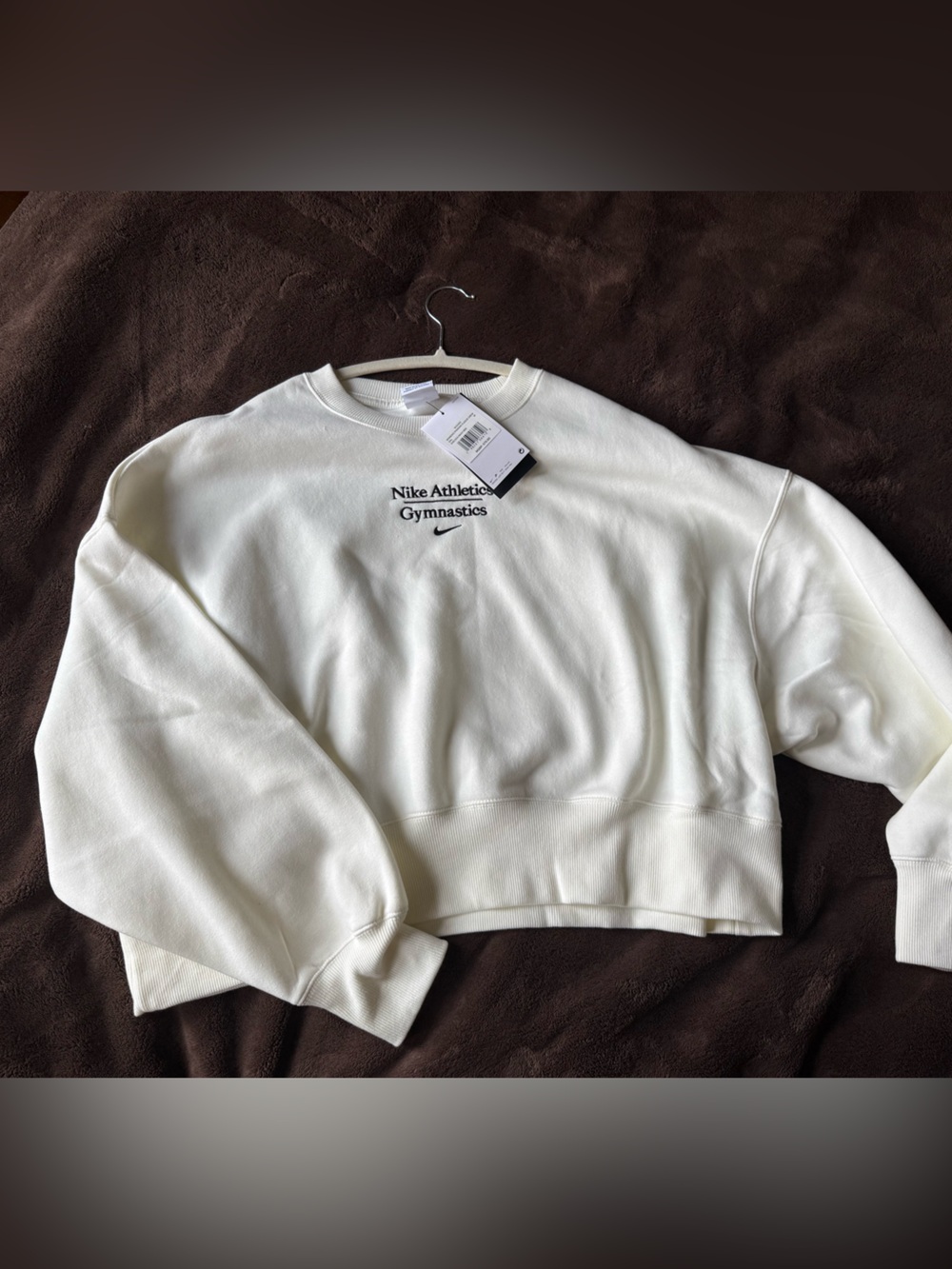 Nike Women's Cream Athletic Gymnastics Crewneck Sweatshirt
